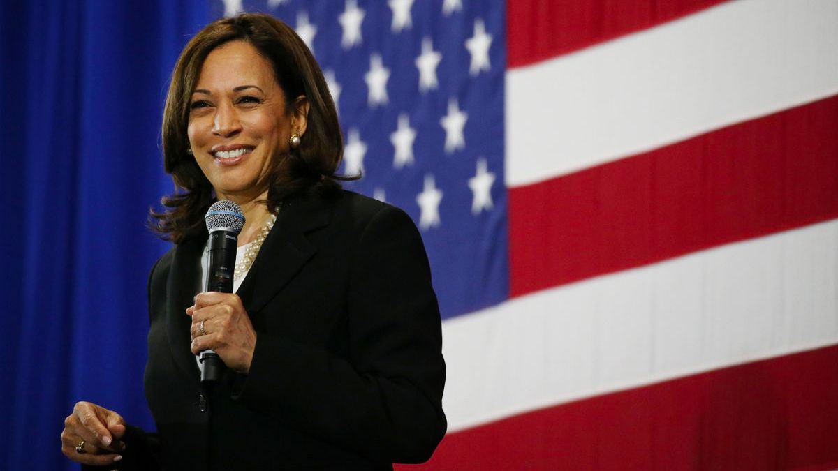 kamala-harris-flag.jpg