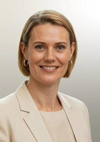 Dr Merriden Varrall