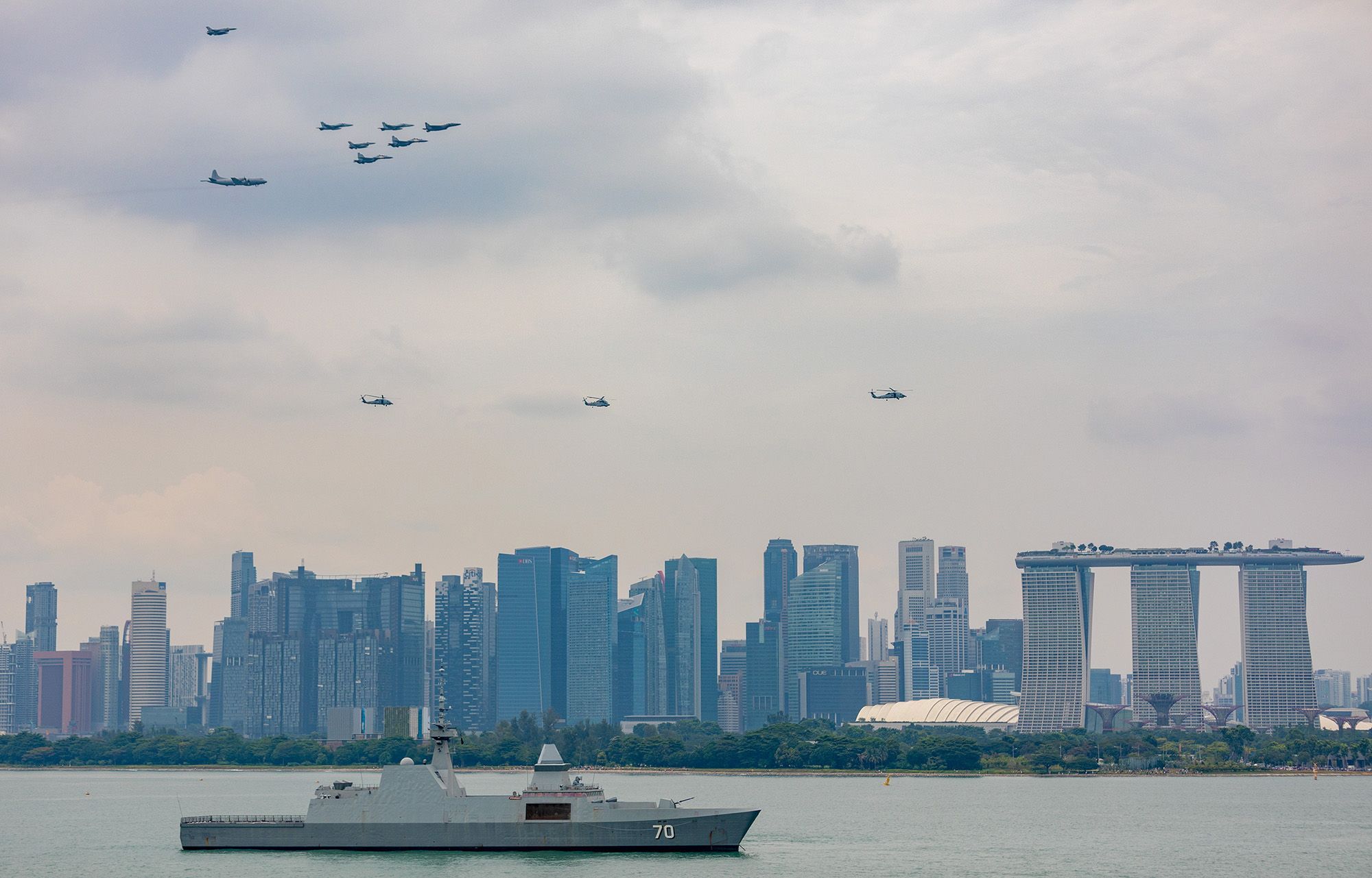 Australia joined Five Power Defence Arrangements (FPDA) nations, Malaysia, Singapore, the United Kingdom and New Zealand to celebrate the Golden Jubilee of FDPA at the conclusion of Exercise Bersama Gold 2021 in Singapore