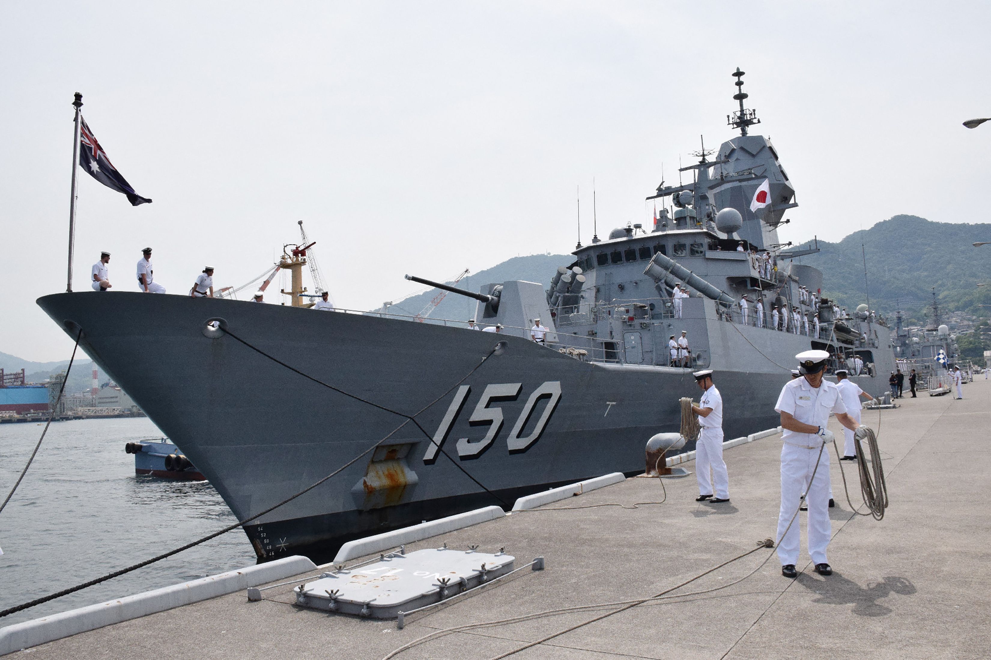 Australian frigate in Japan