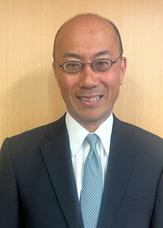 Yasuo Takamura