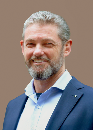 Dr Peter Connolly