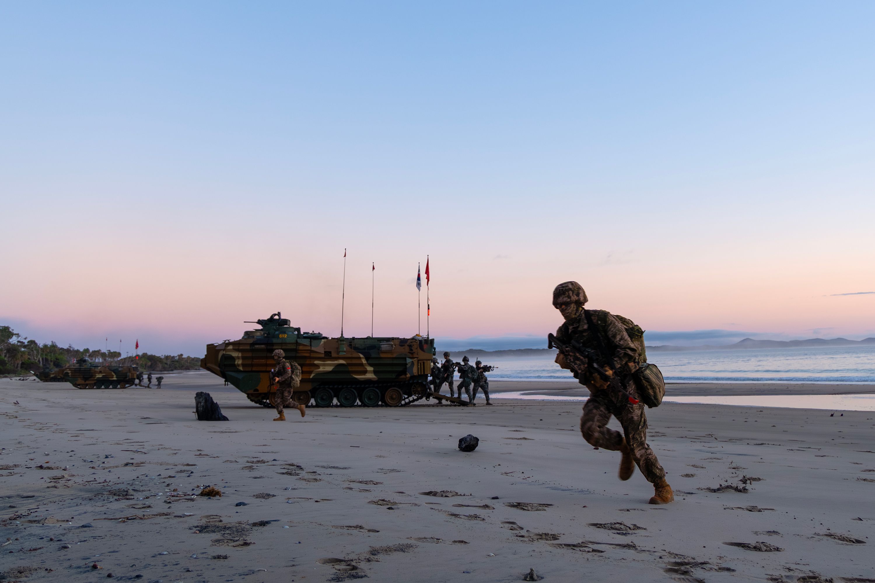  Soldiers from the Republic of Korea Marine Corps conducts an amphibious assault during Exercise Talisman Sabre 2025 in Australia.