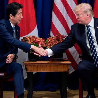 shinzo-abe-donald-trump-meeting.jpg