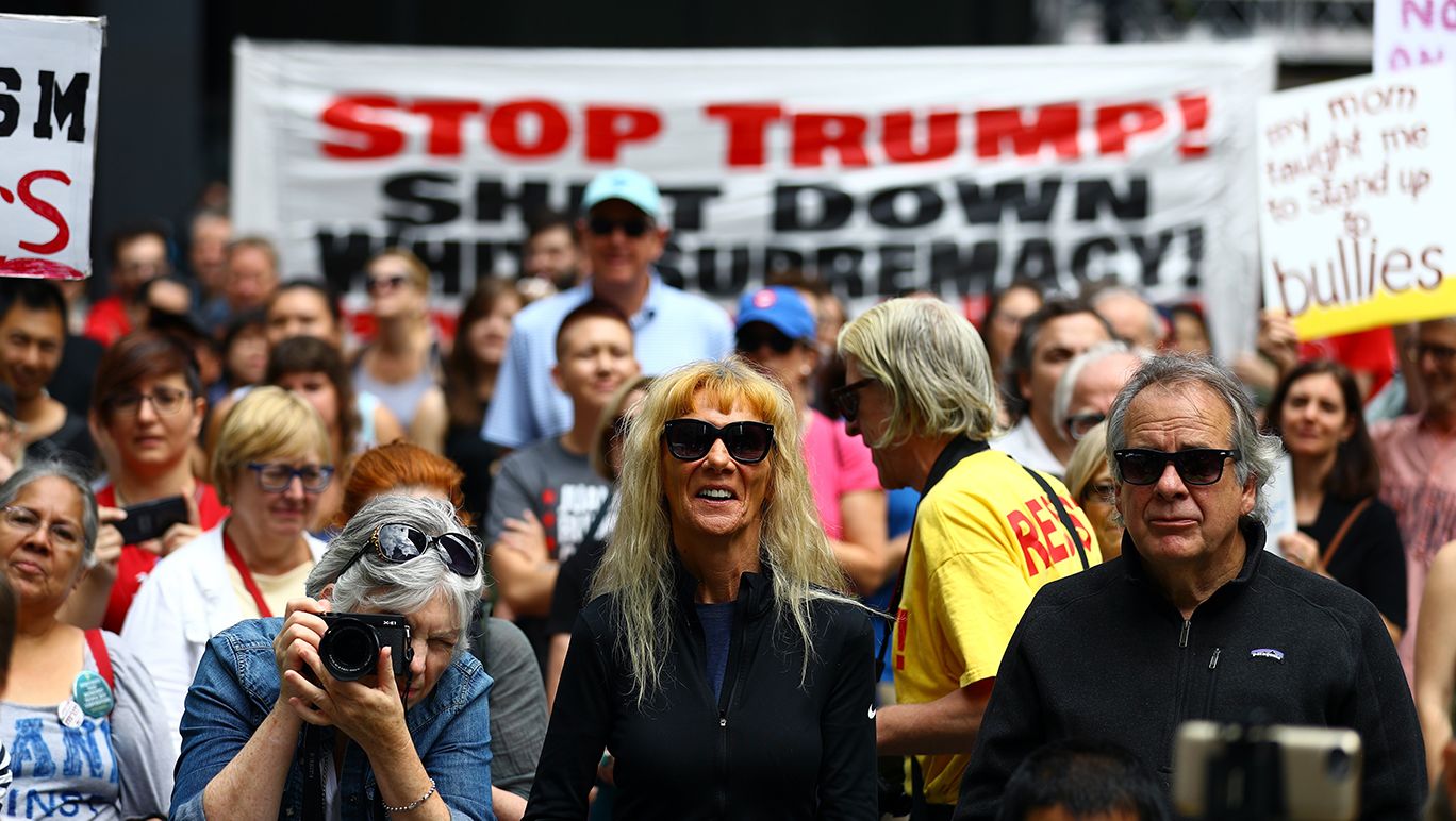 trump-protestors.jpg