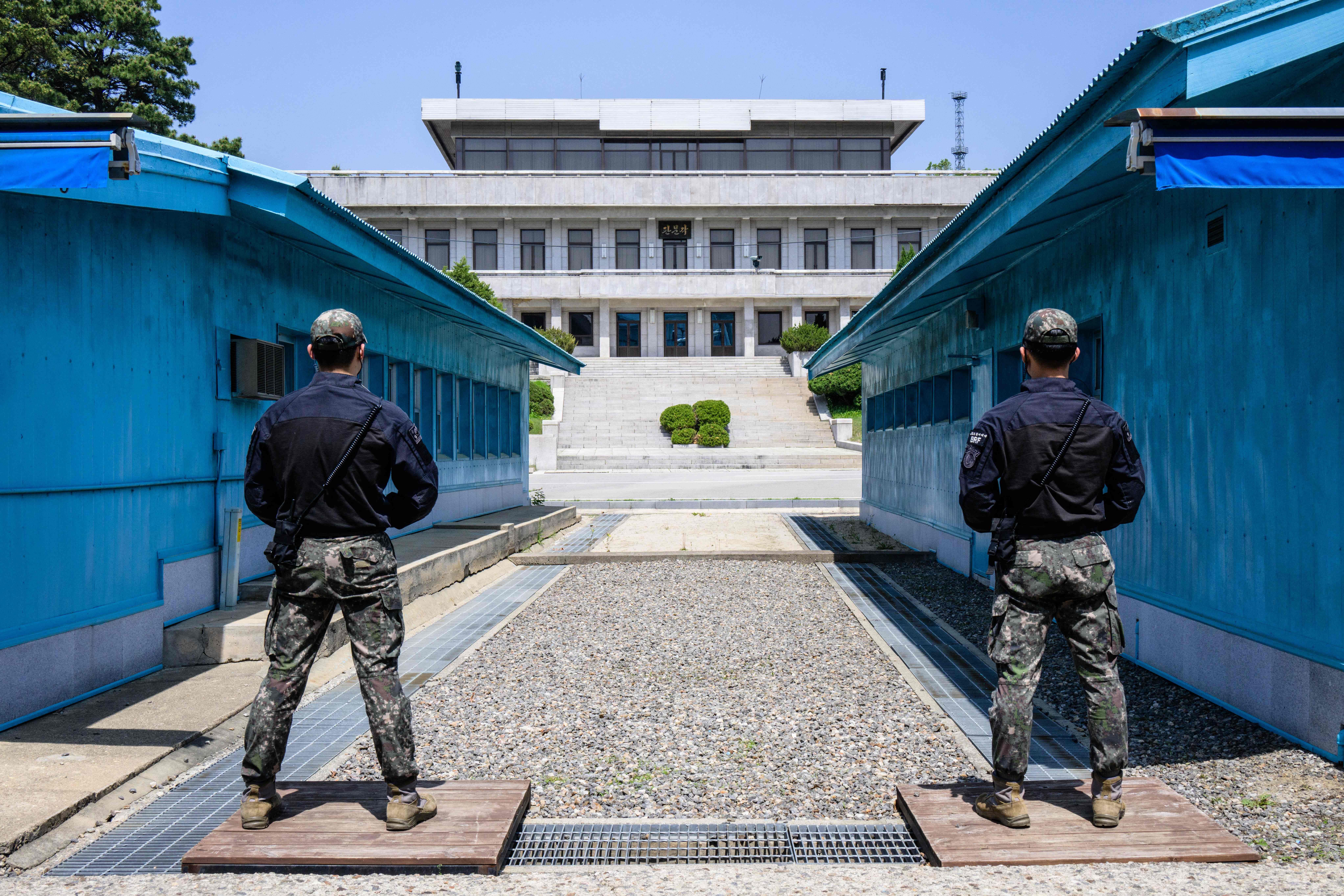 South Korean soldiers standing guard near South Korean border with North Korea