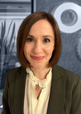 Dr Mira Rapp-Hooper