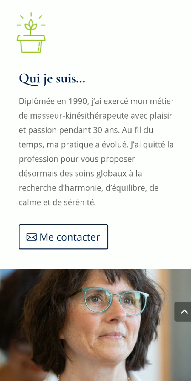 Page « Qui je suis » du site web, avec le portrait de Charlotte Soty