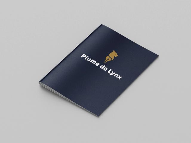 Livret à couverture bleu nuit au logo Plume de Lynx