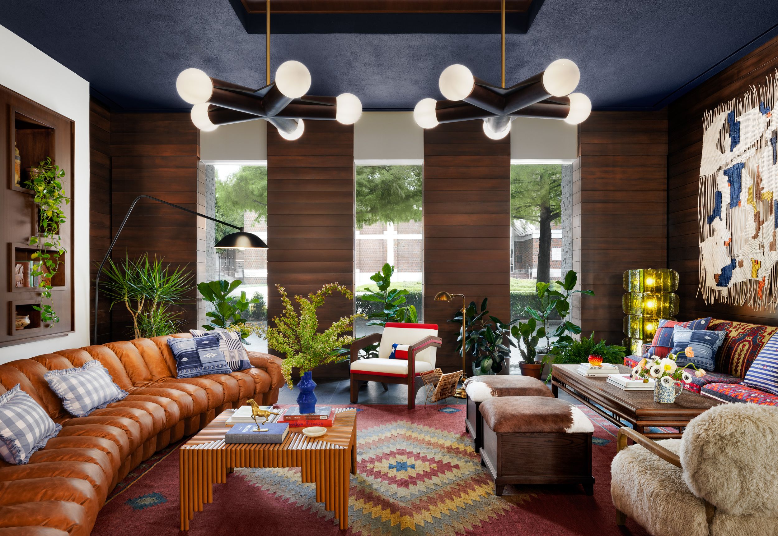 Graduate Dallas lobby seating