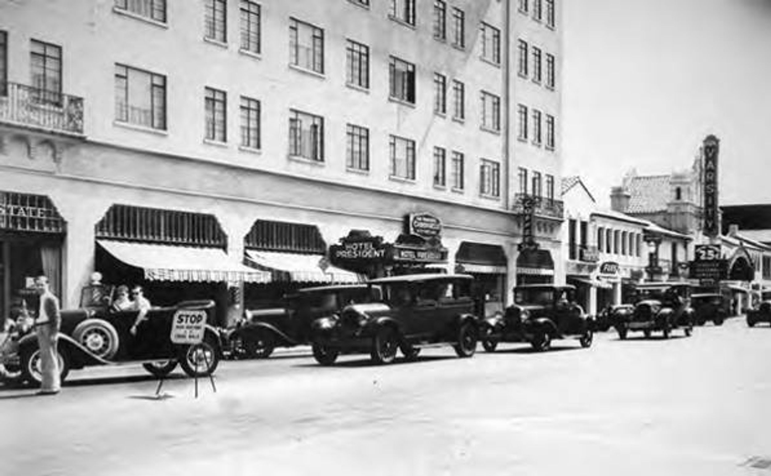 Hotel President sign 20s