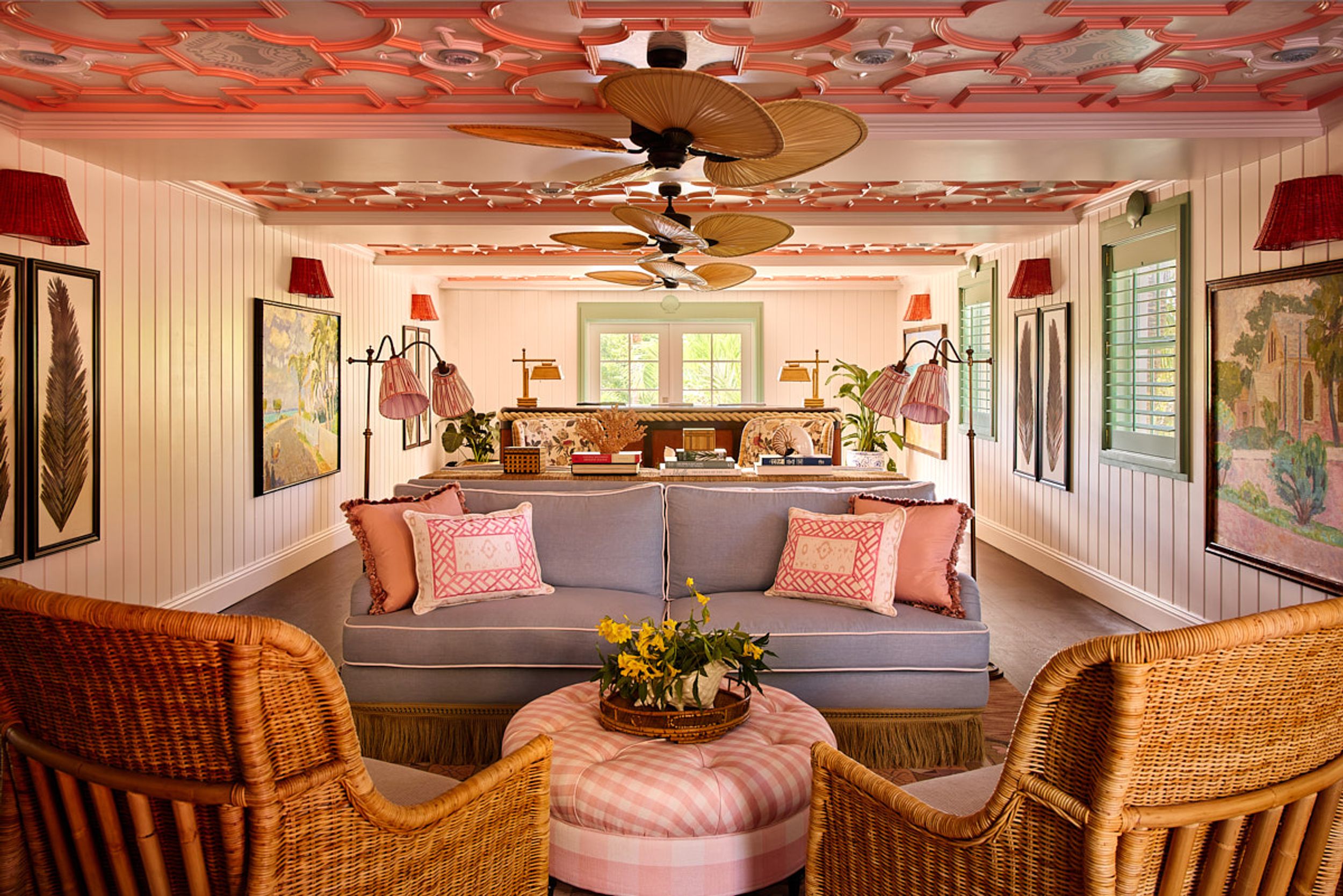 coral sands lobby