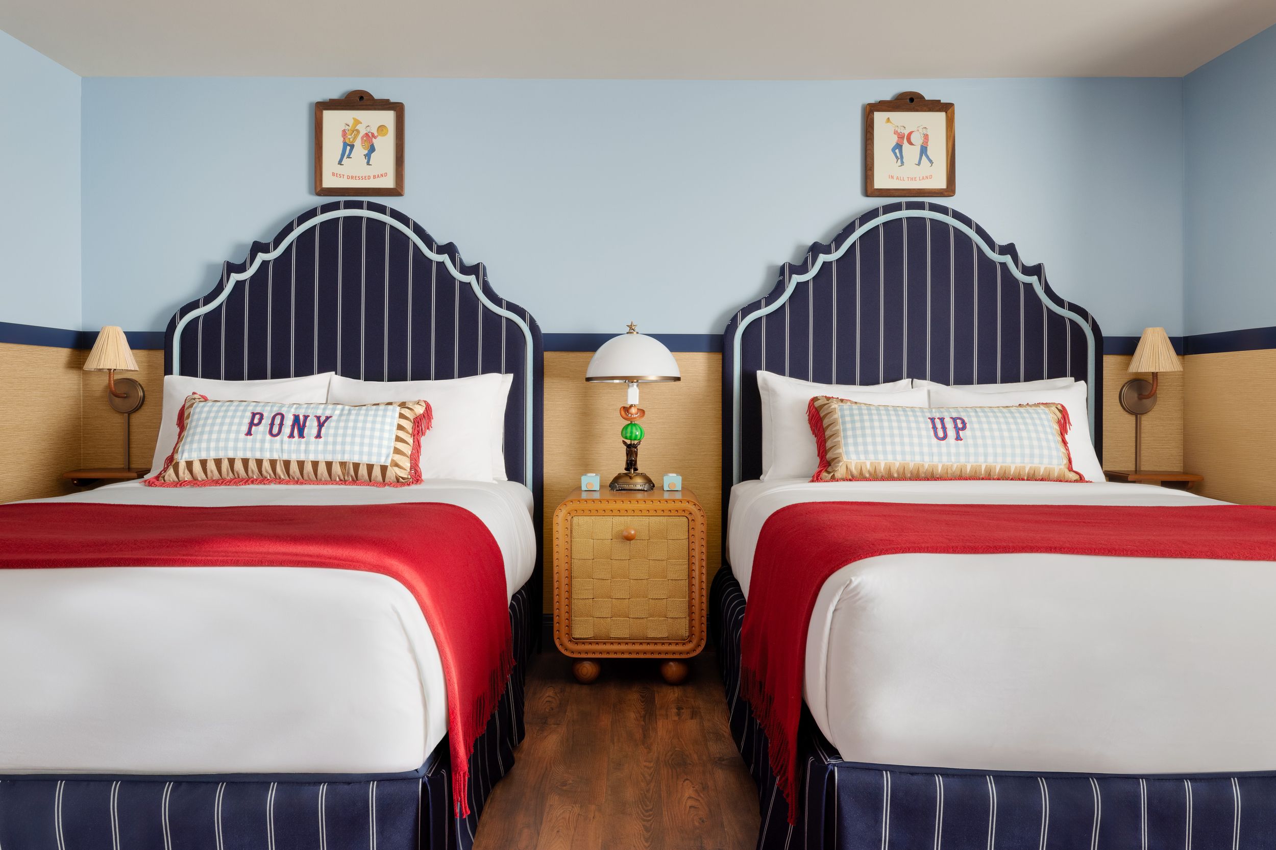 Graduate Dallas queen queen room