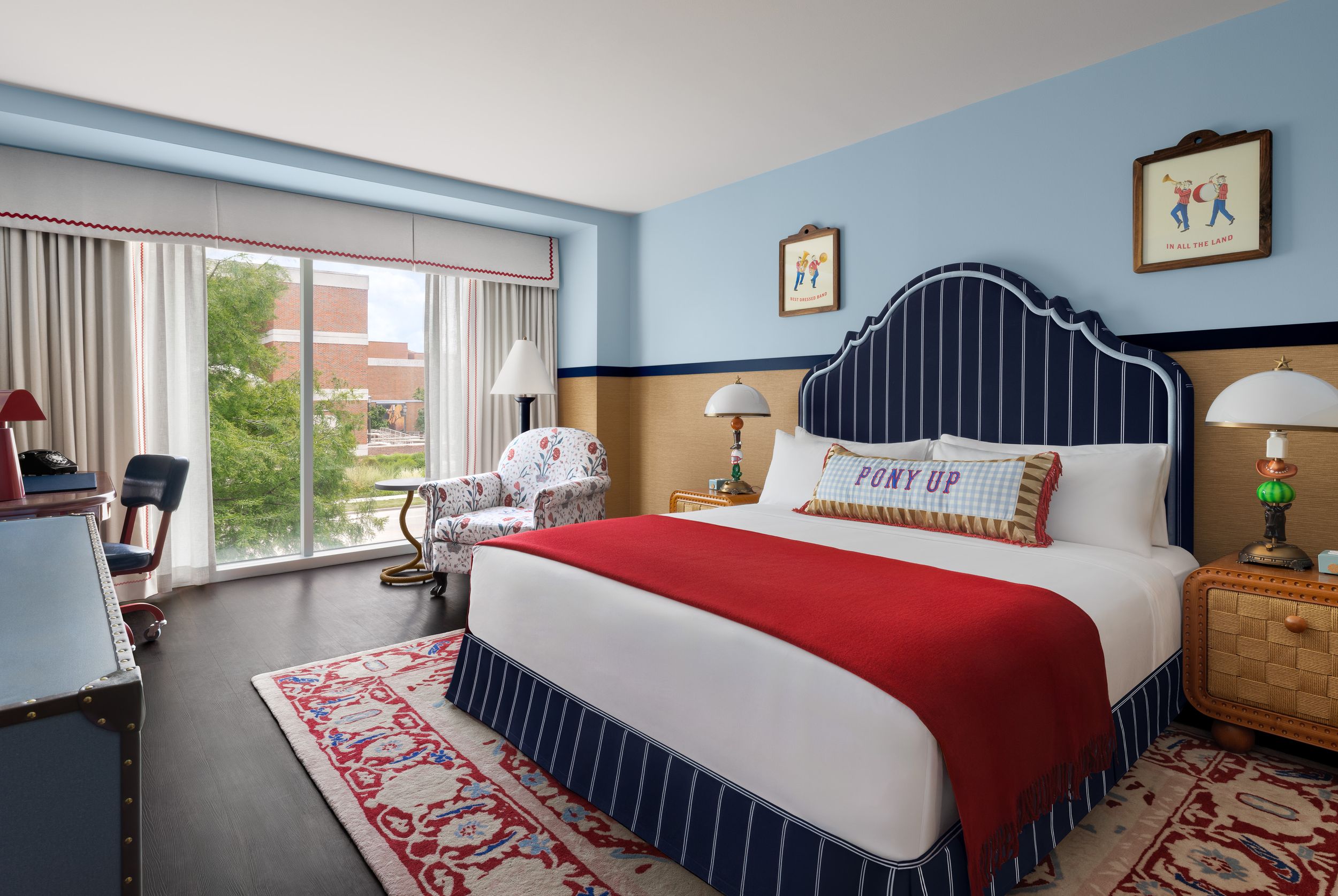 Graduate Dallas king room