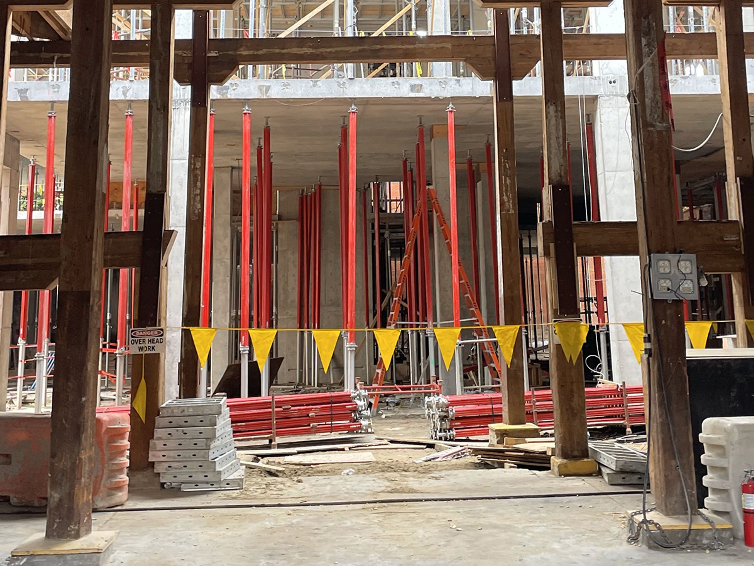 Memoir New Orleans lobby pre-renovation