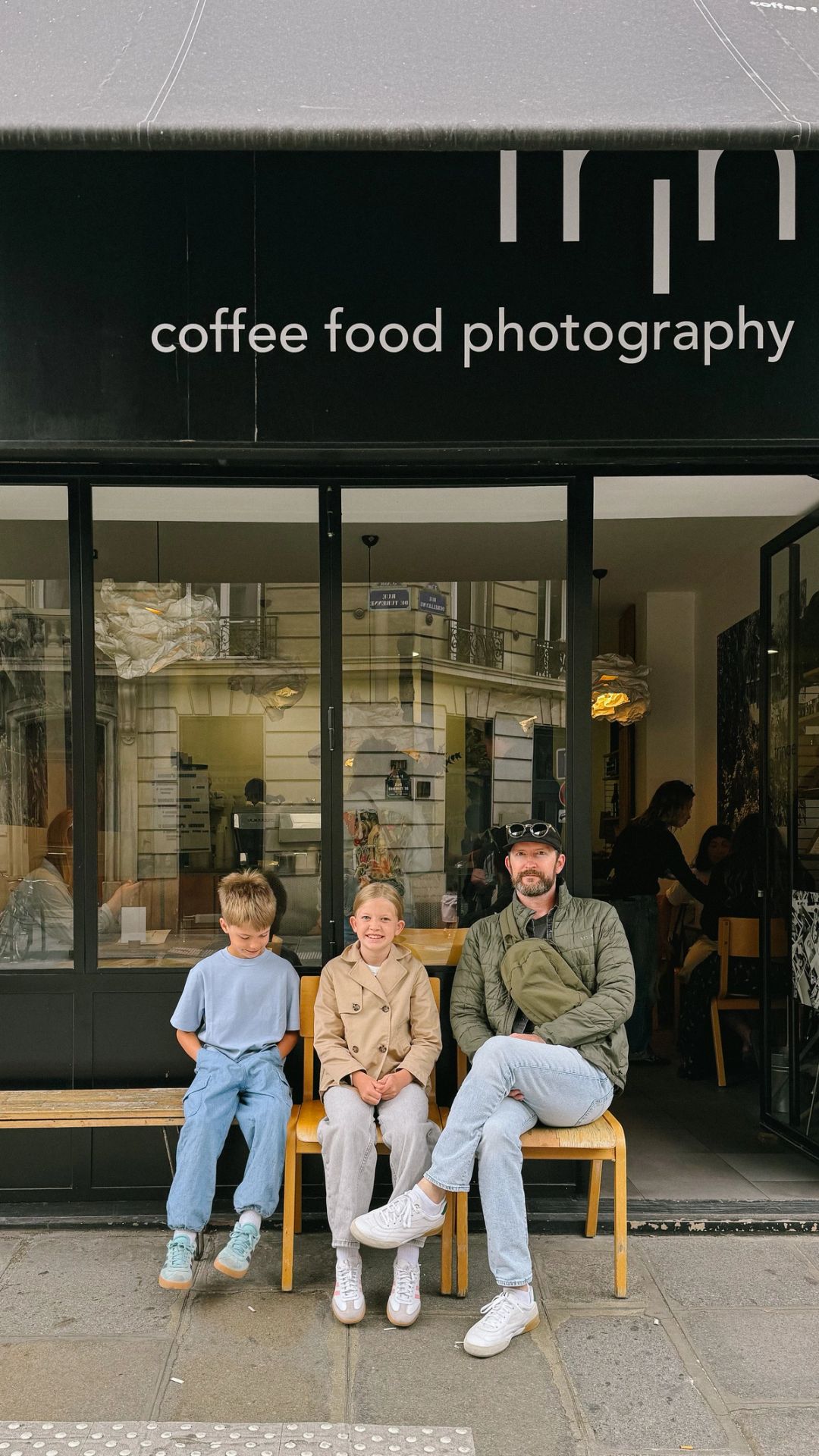 coffee shop in Paris