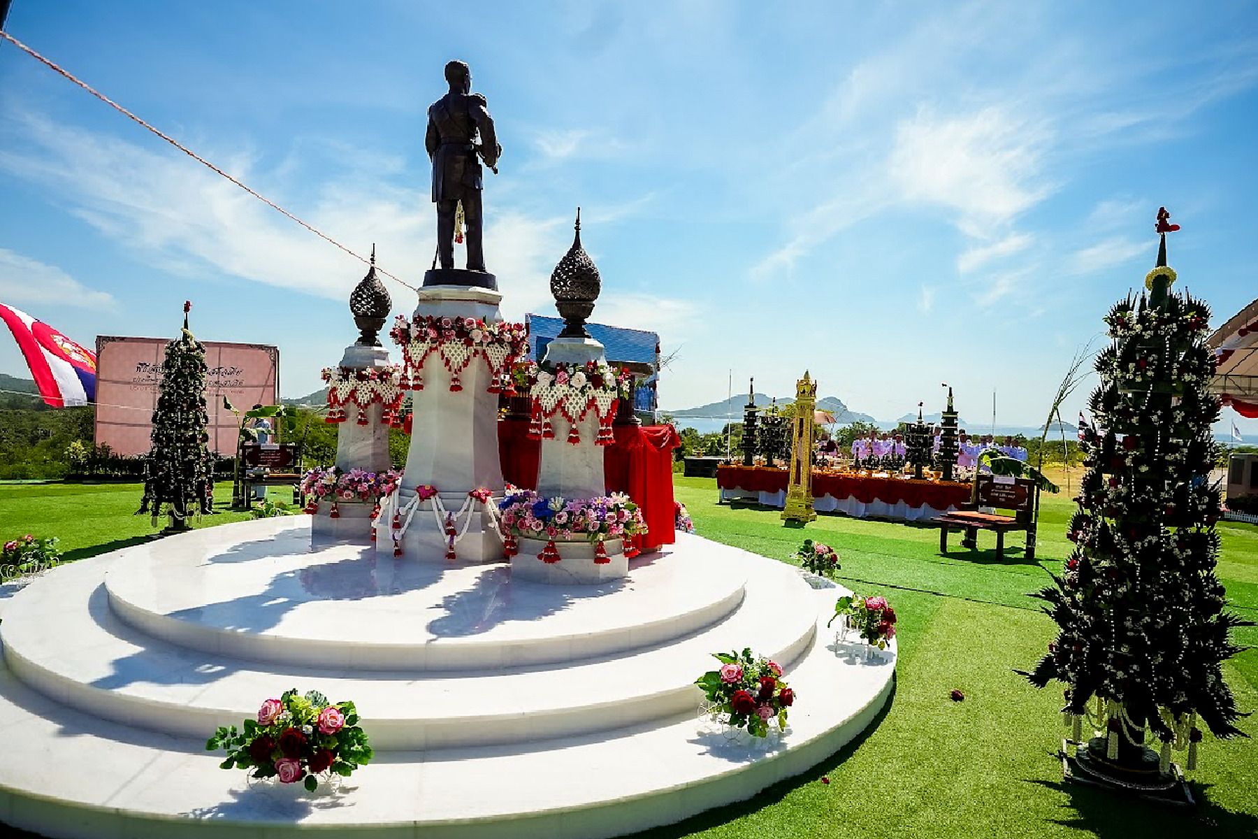 Admiral Prince Abhakara Kiartivongse Monument