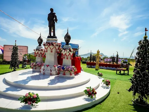 Admiral Prince Abhakara Kiartivongse Monument