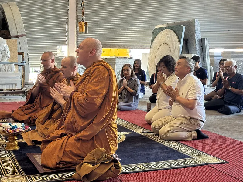 Pacific Hermitage Preaching Buddha gallery image 1
