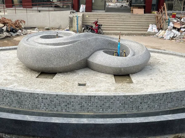 Infinity Bridge Fountain