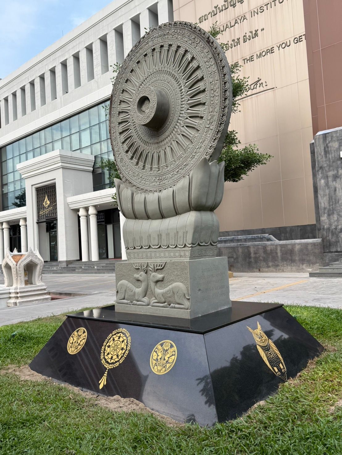 Wat Cholapratharn Rangsarit gallery image 3