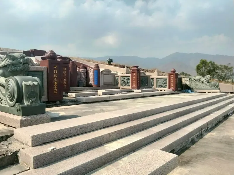 Sricharoenlumsam Memorial gallery image 3