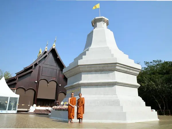 Chedi Phra Thad Phut Tha Phucha