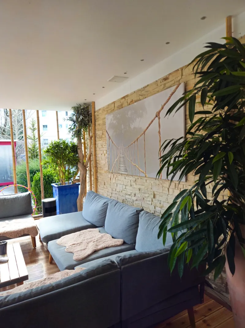 Outdoor relaxation zone at the Rosenhaus of Hotel Almrausch Bad Reichenhall