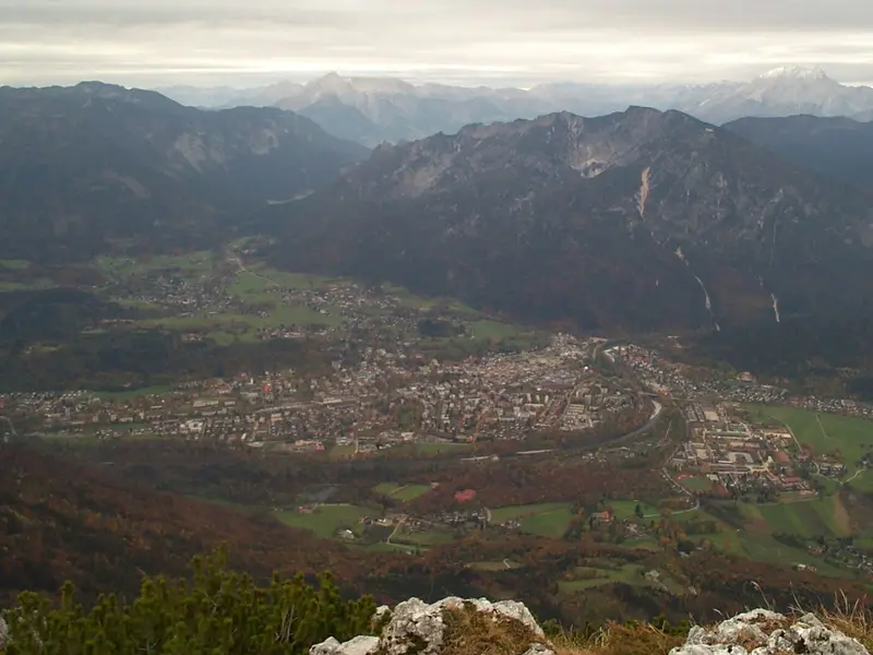 Region Bad Reichenhall mit Hochstaufen — Landschaft, die zum Golfen passt
