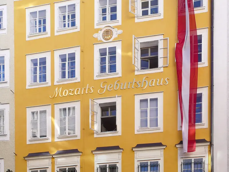 Mozarts Geburtshaus in der Getreidegasse in Salzburg