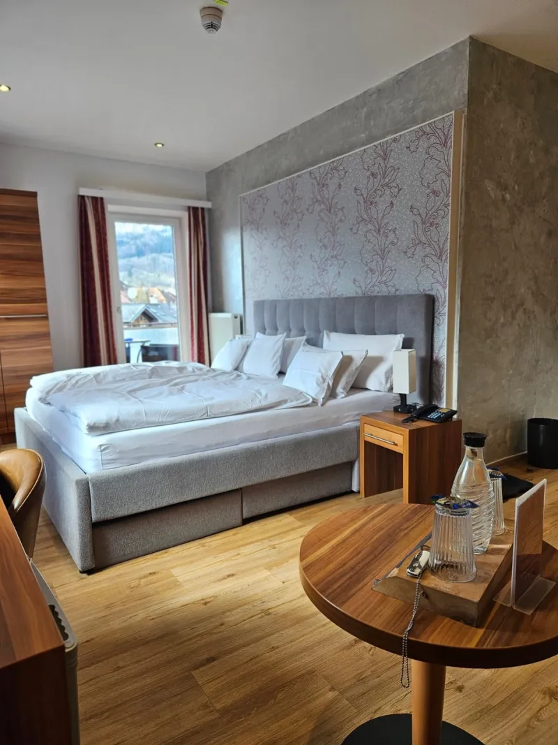 Comfort Double Room 12 at Hotel Almrausch Bad Reichenhall – view 6