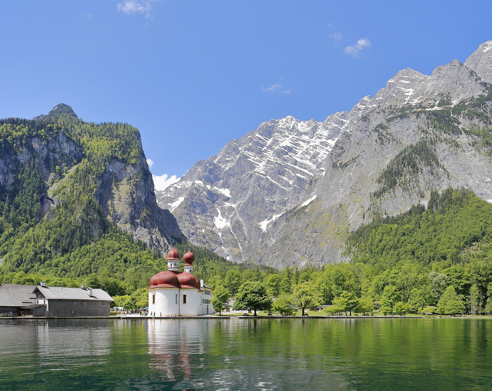 St. Bartholomae am Koenigssee — einer der bekanntesten Orte der Berchtesgadener Alpen