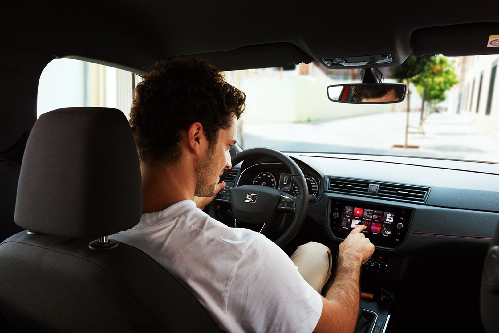 Seat Arona 2019 14