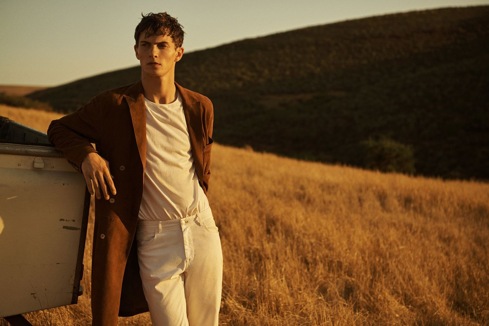 Massimo Dutti Man SS19 Campaign 7