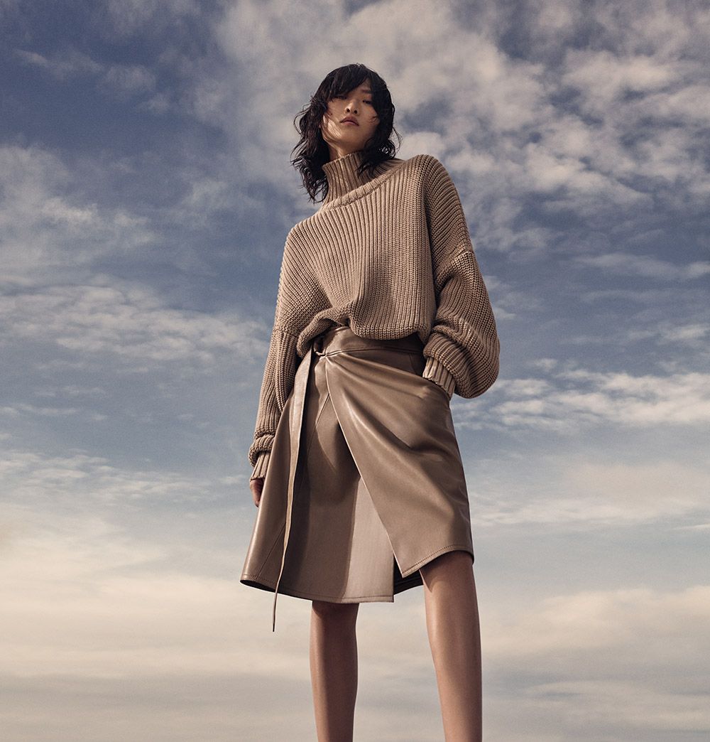 Hugo Boss Woman SS19 Campaign (1)