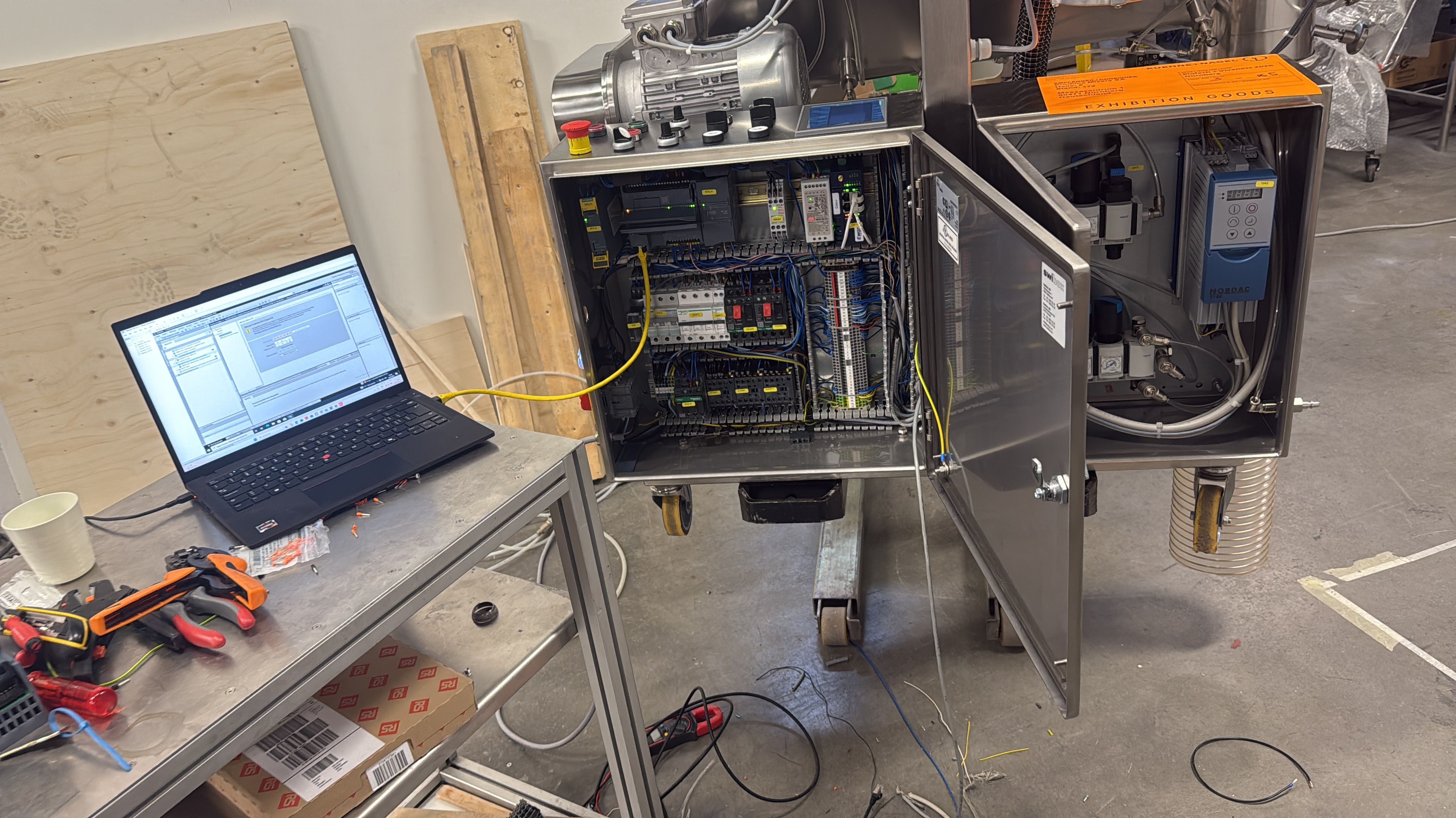 Automate Siemens et écran de diagnostic en intervention terrain
