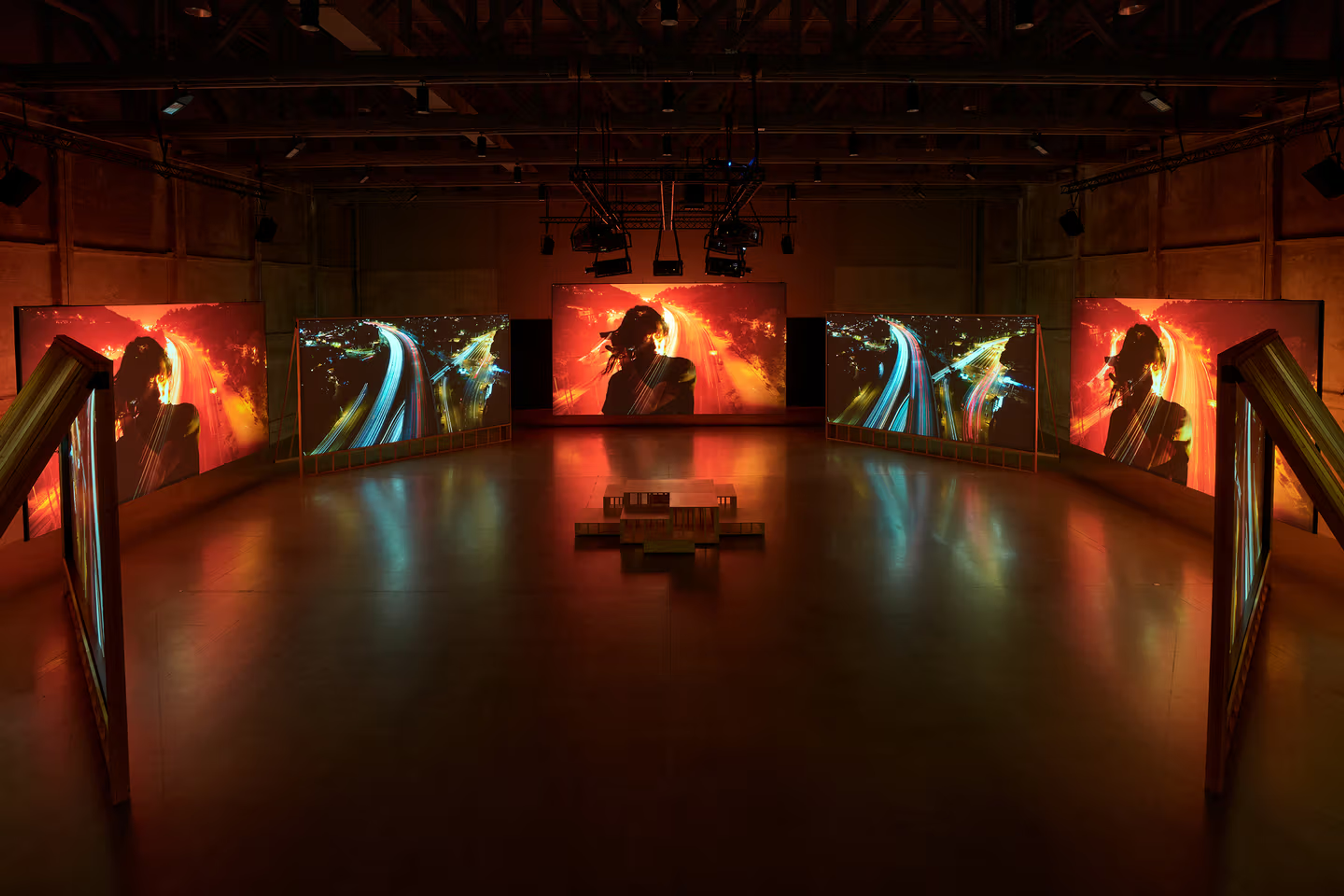 Doug Aitken: "Lightscape" | C.A.V.E