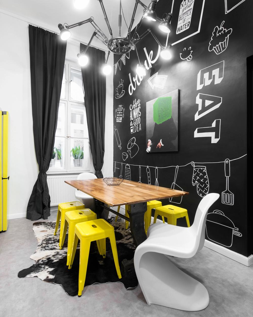 Cheppers moved into a new office 04