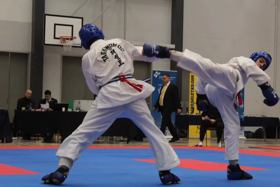 Black Eagle Taekwon-Do -kilpailija ottelukehässä