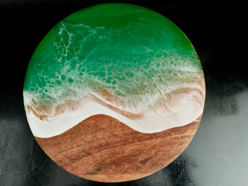 Coastal Waves Circle