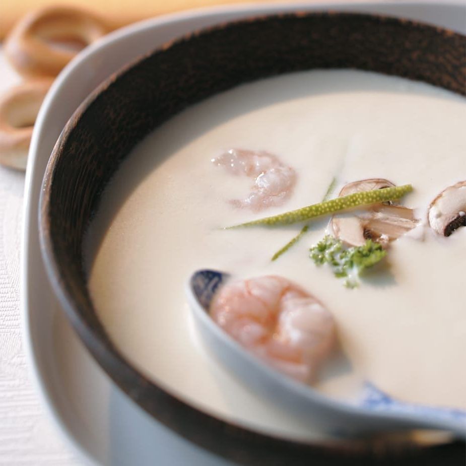 Kokosmilchsuppe mit Garnelen | biomarkt.de