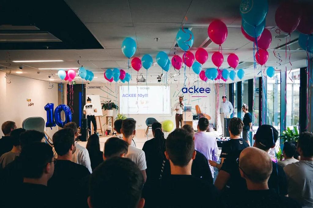 top react native app development company - Ackee