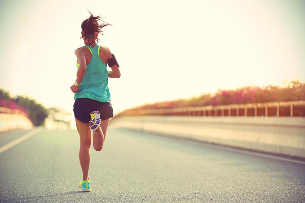 How to Make a Fitness App like Fitbit, or Create an App for a Gym or Health Club like 24GO