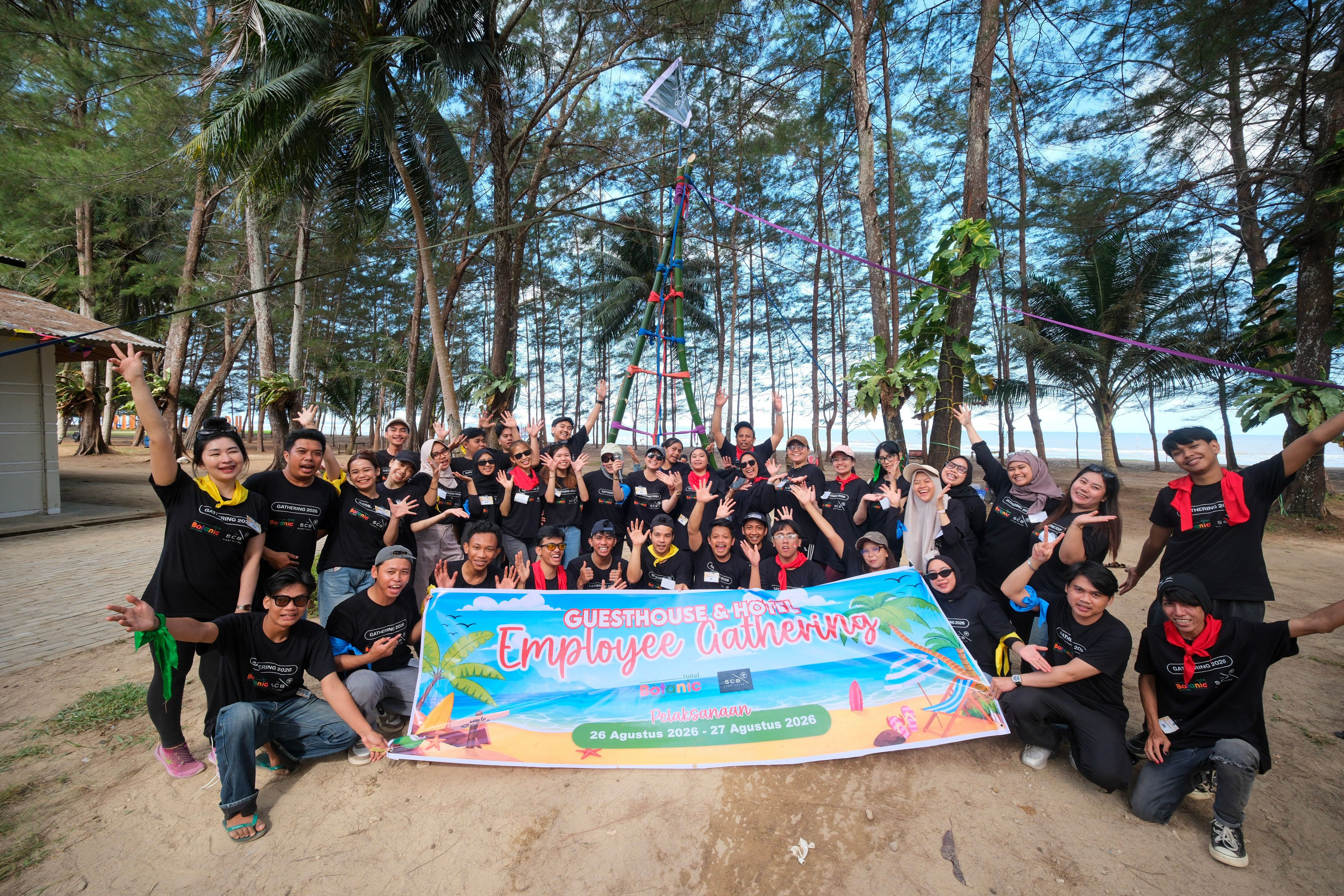 Dokumentasi kegiatan corporate gathering dan outbound training Jawsika bersama karyawan perusahaan untuk mempererat kekompakan tim dalam acara yang berkesan.