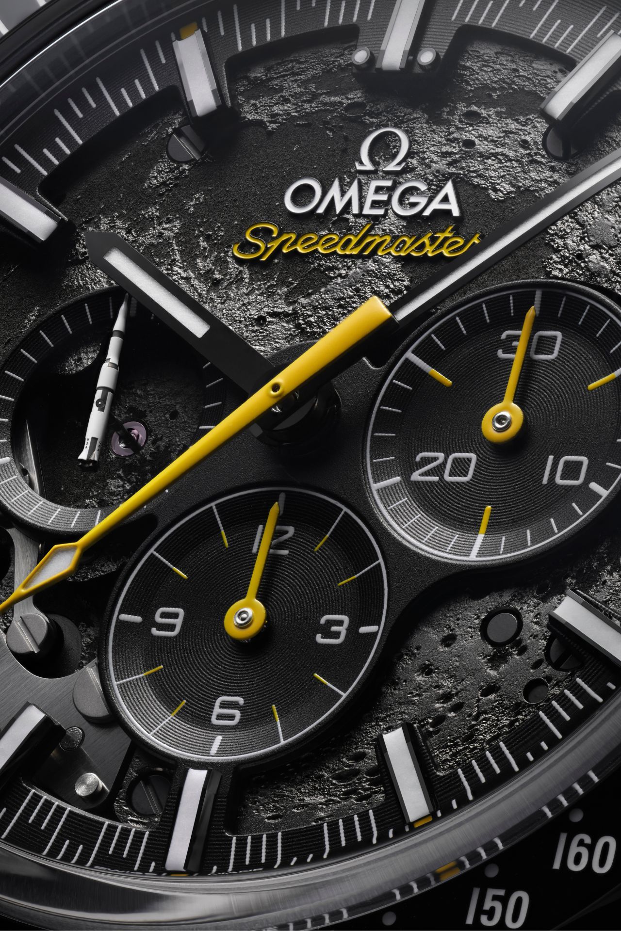 Omega speedmaster moonwatch dark side discount of the moon apollo 8