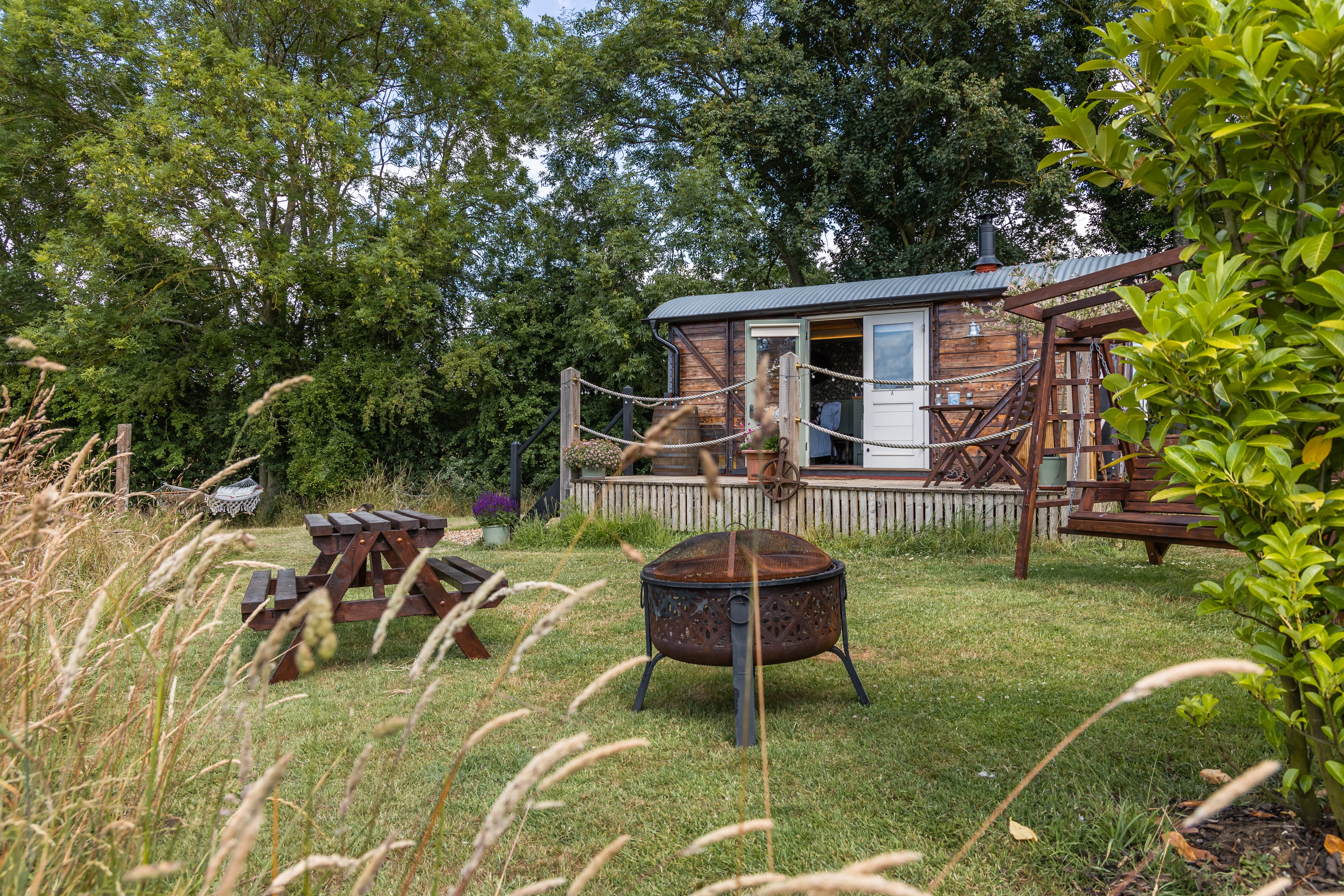 image-aea32c3e690bdbbc3c9eb8aad88c97f62711bd97-5472x3648-jpg