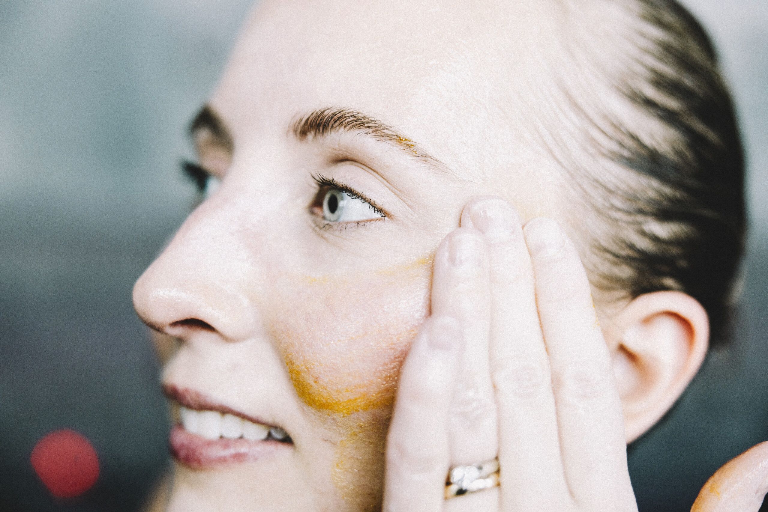 A daily face routine in four steps