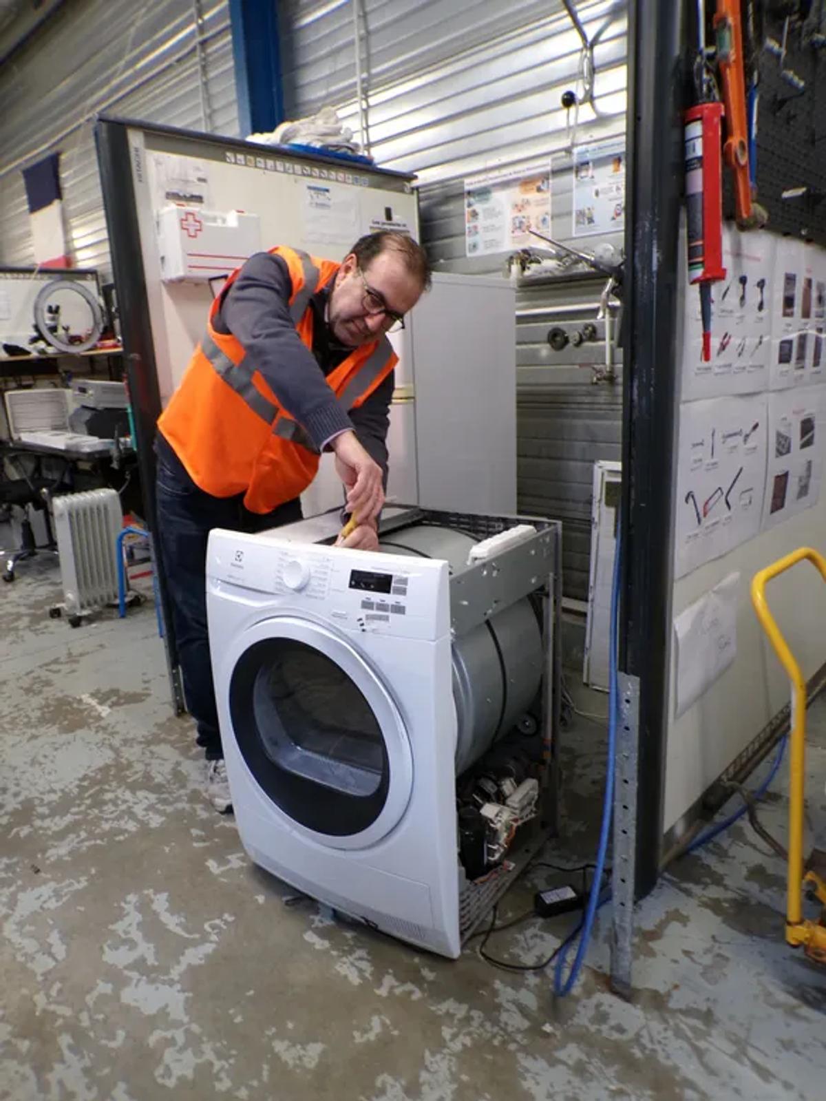 Atelier de réparation d'électroménager