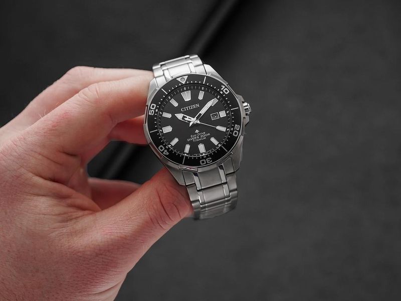 A Titanium Professional Diver’s Watch at an Affordable Price