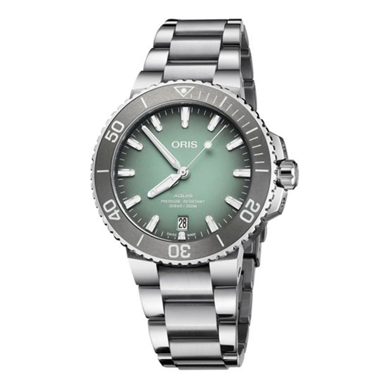 Aquis Date Mint Dial Metal 39.5